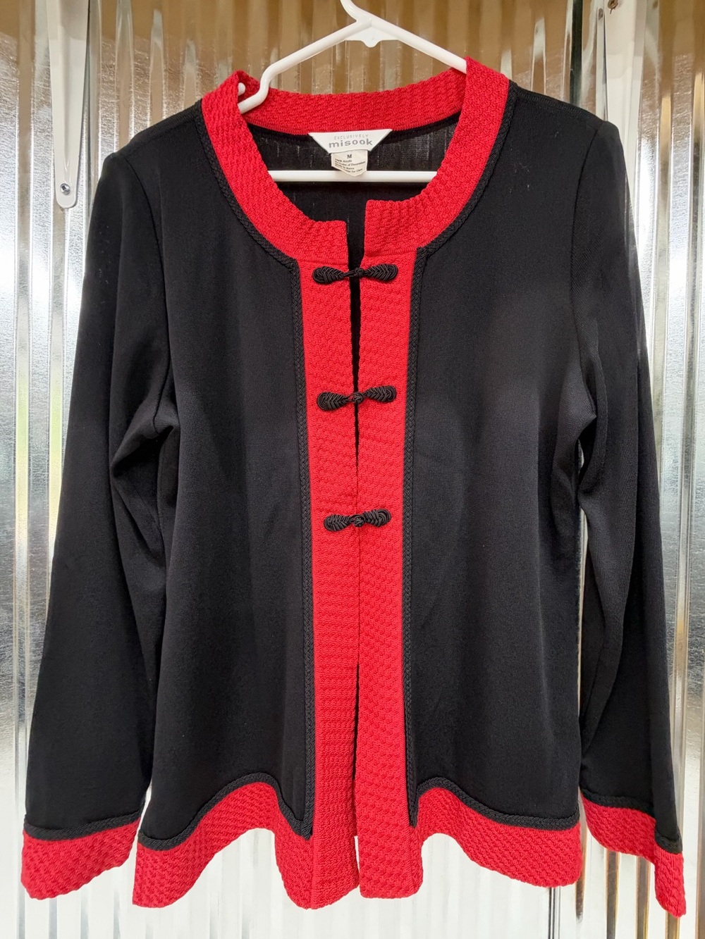 Misook Women’s Medium Black Red Knit Cardigan Jacket Toggle Front Long Sleeve